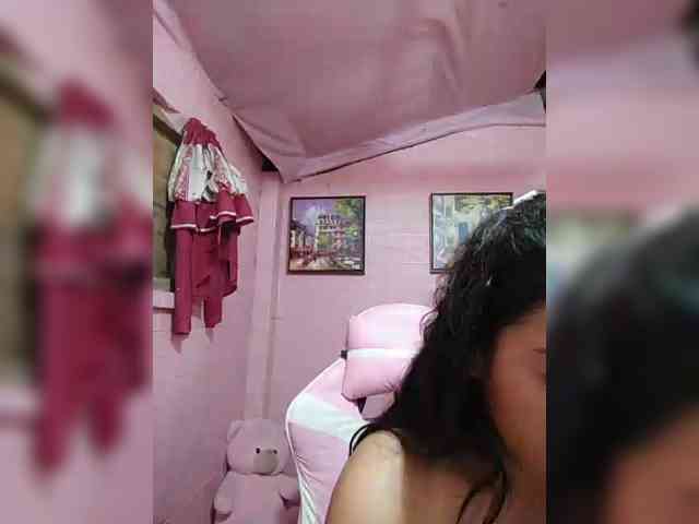 hornylittleprincess69 webcam