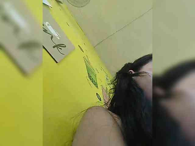 hornylittleprincess69 webcam