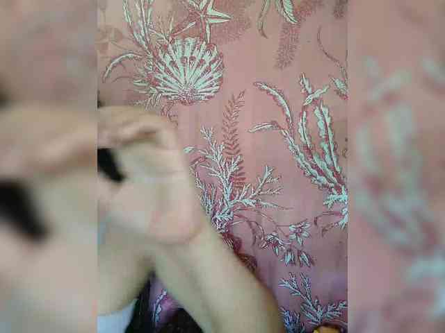 hornylittleprincess69 webcam