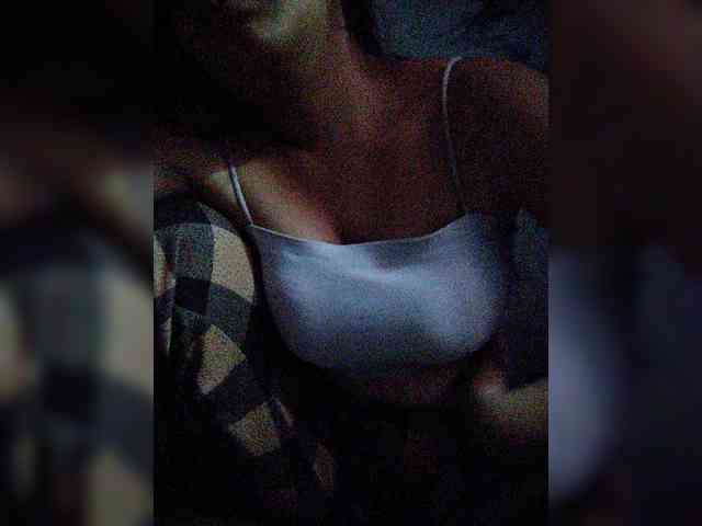 hornylittleprincess69