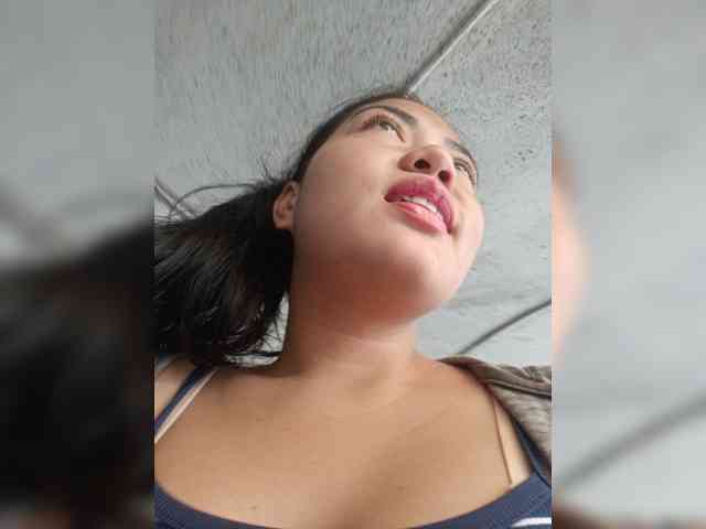 hornylittleprincess69 webcam