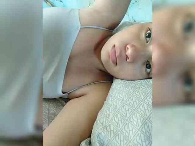 hornylittleprincess69 webcam