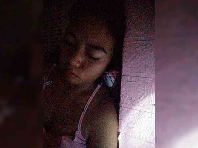 hornylittleprincess69