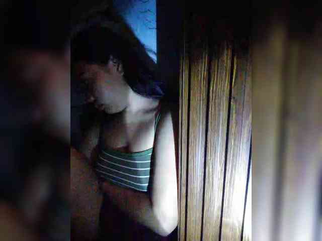 hornylittleprincess69