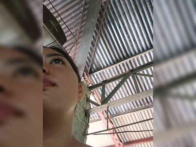 hornylittleprincess69