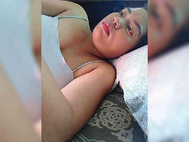 hornylittleprincess69 webcam