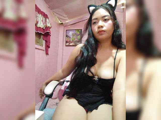 hornylittleprincess69