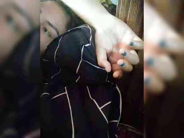 hornylittleprincess69