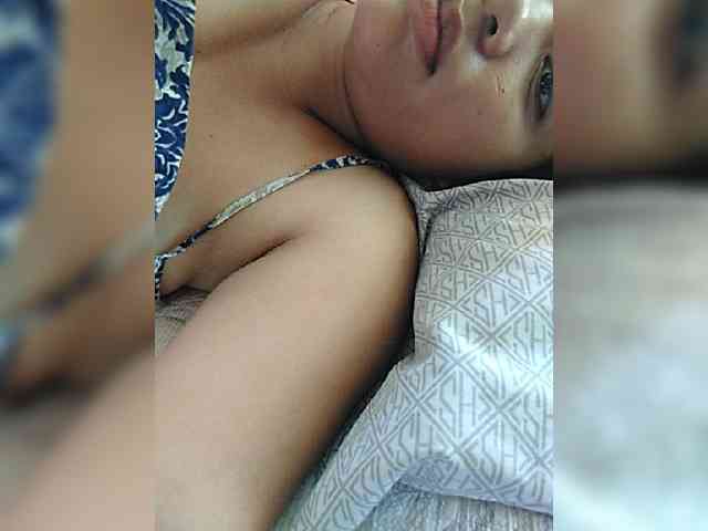 hornylittleprincess69 webcam