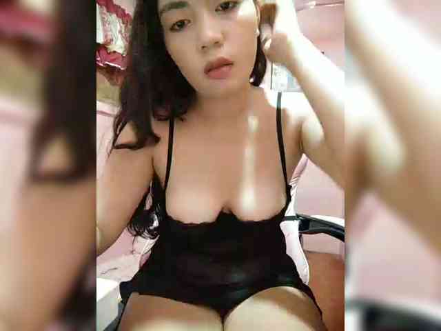 hornylittleprincess69