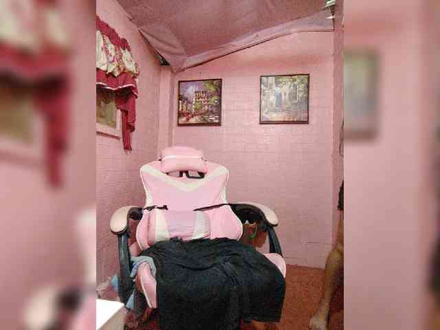 hornylittleprincess69 webcam