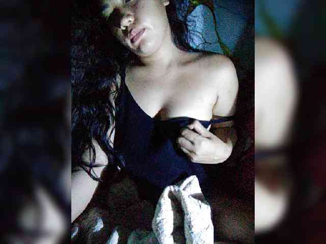 hornylittleprincess69 webcam