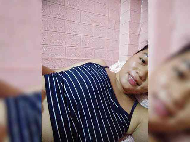 hornylittleprincess69 webcam