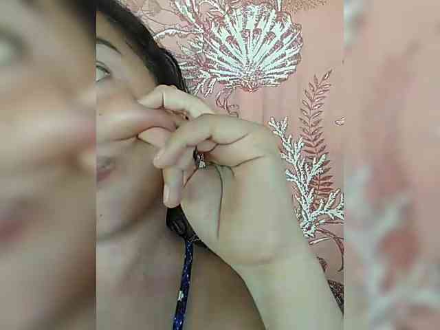 hornylittleprincess69 webcam