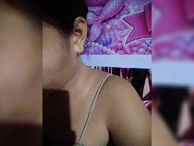 hornylittleprincess69 webcam