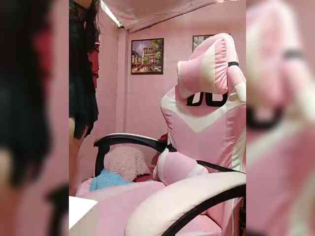 hornylittleprincess69 webcam