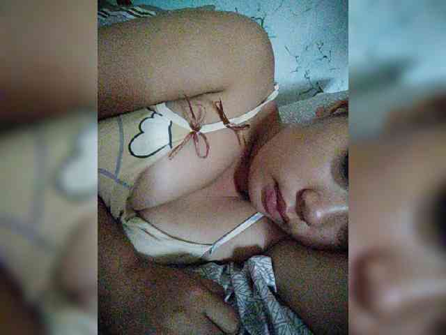 hornylittleprincess69 webcam