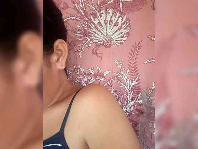 hornylittleprincess69 webcam