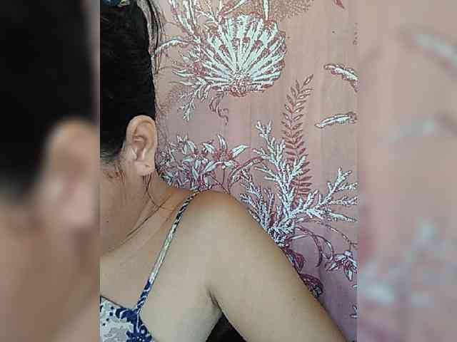 hornylittleprincess69 webcam