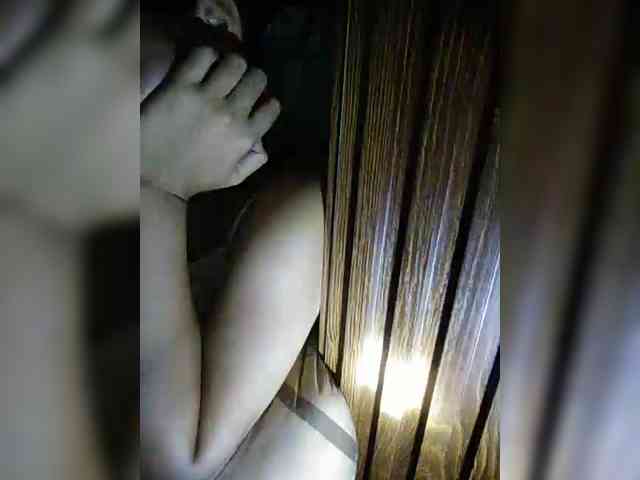 hornylittleprincess69 webcam