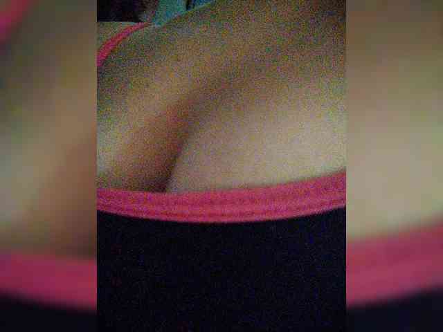 hornylittleprincess69