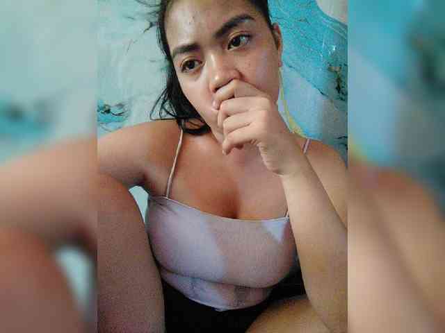 hornylittleprincess69