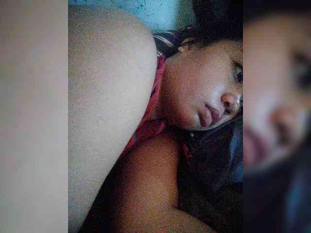 hornylittleprincess69 webcam