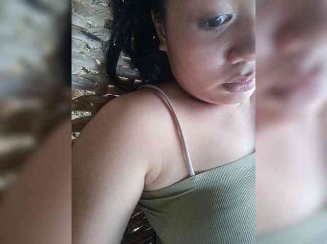 hornylittleprincess69