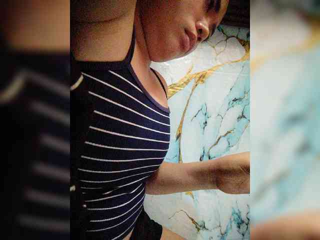 hornylittleprincess69 webcam
