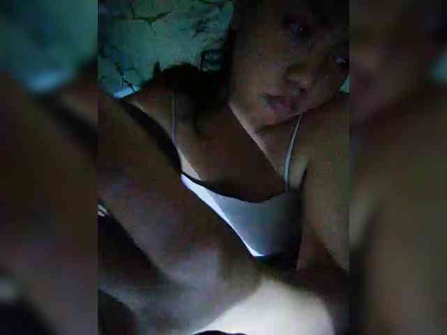 hornylittleprincess69 webcam