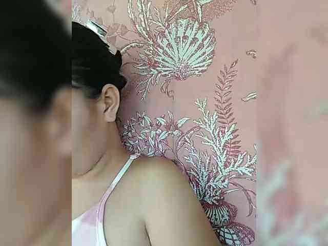 hornylittleprincess69 webcam