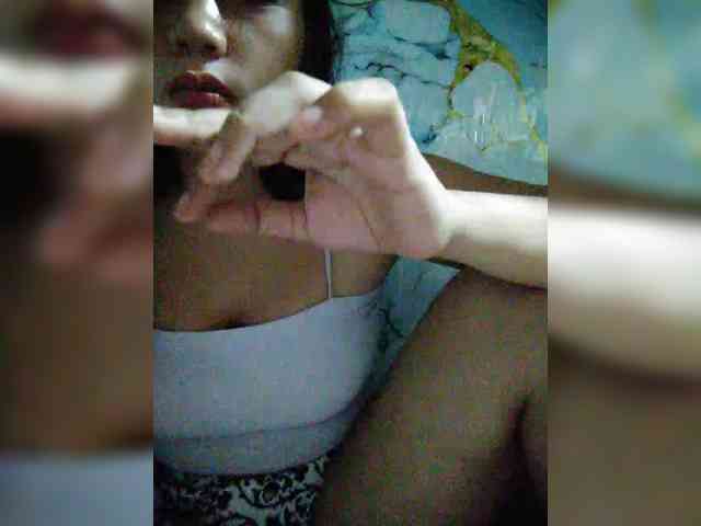 hornylittleprincess69 webcam