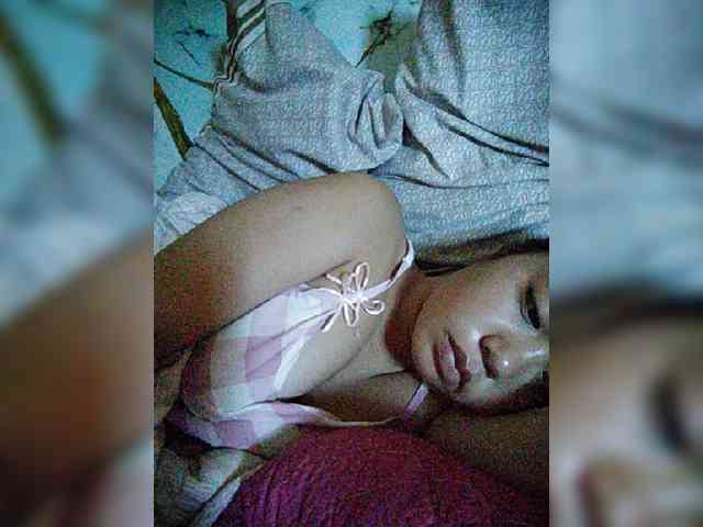 hornylittleprincess69 webcam