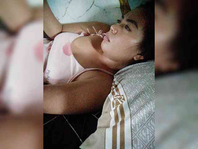 hornylittleprincess69 webcam