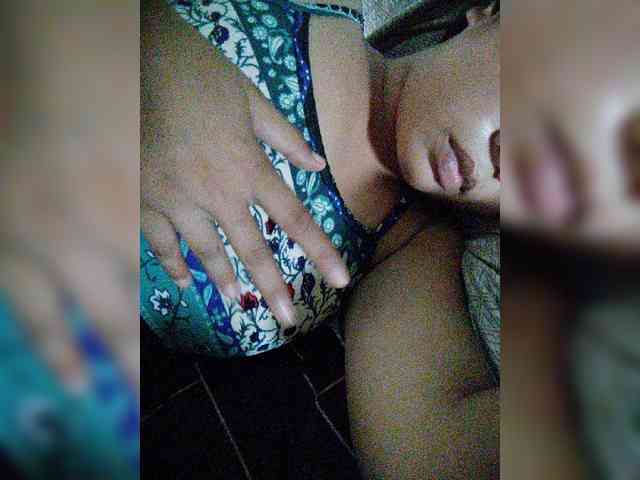 hornylittleprincess69 webcam
