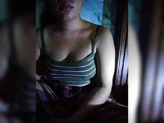 hornylittleprincess69 webcam