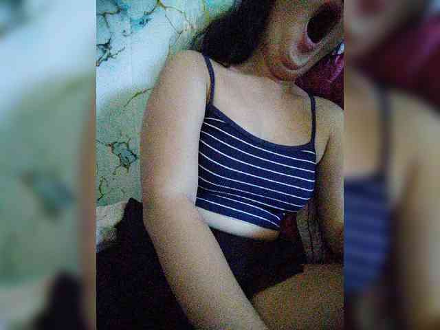 hornylittleprincess69 webcam