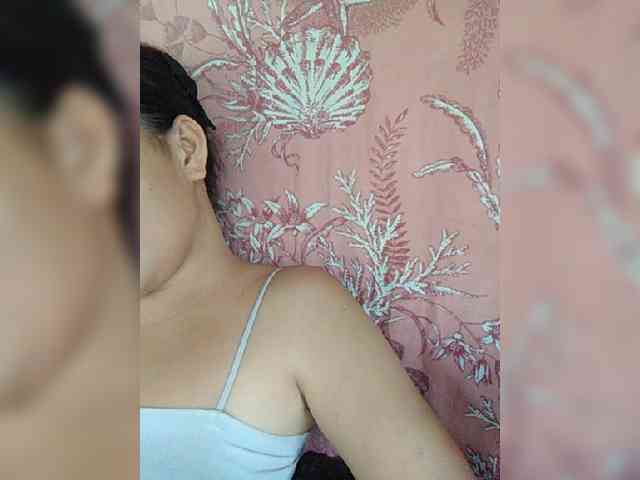 hornylittleprincess69 webcam