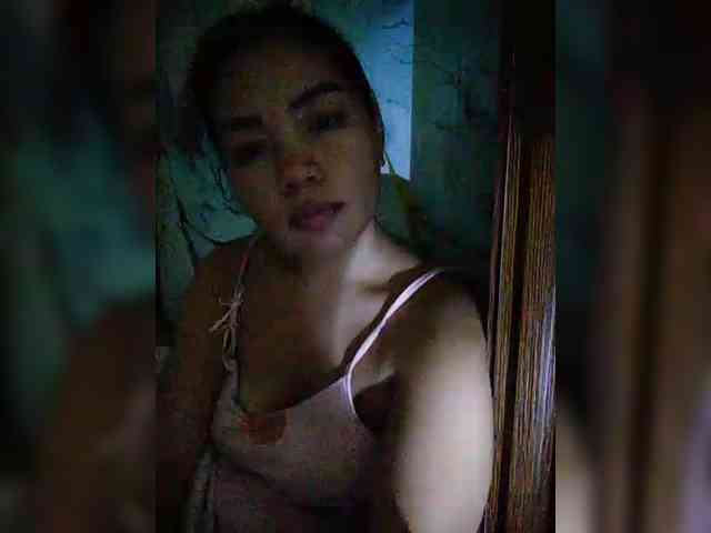hornylittleprincess69