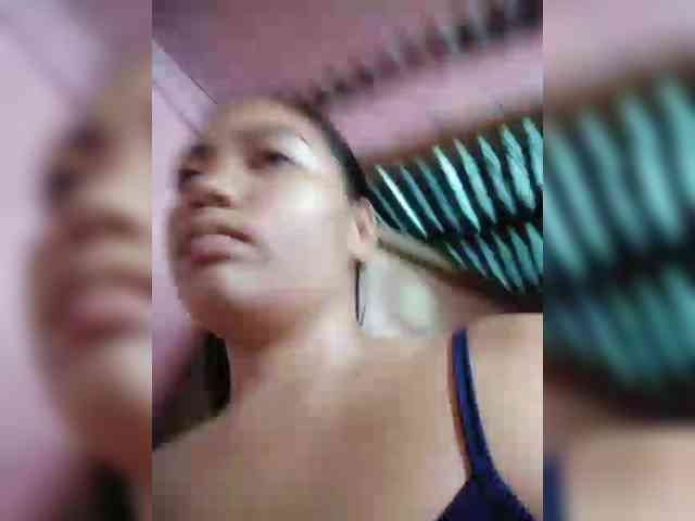 hornylittleprincess69 webcam