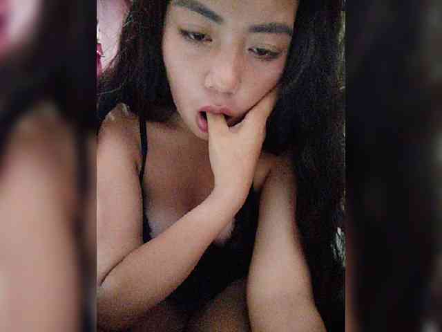 hornylittleprincess69 webcam