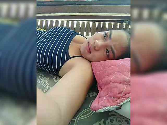 hornylittleprincess69 webcam