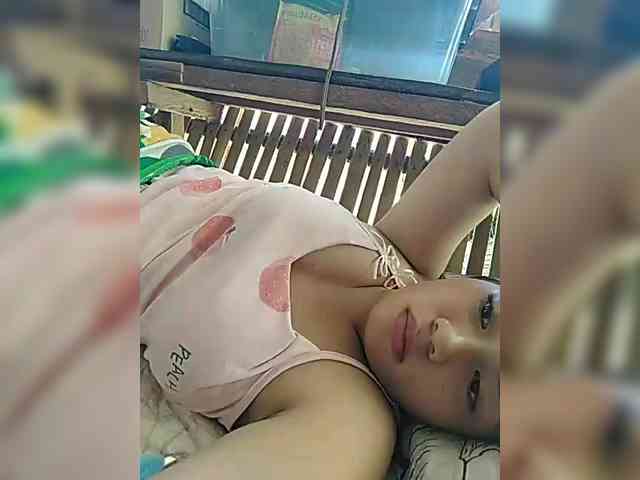 hornylittleprincess69 webcam