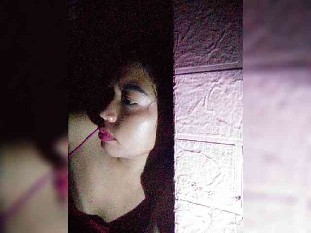 hornylittleprincess69 webcam