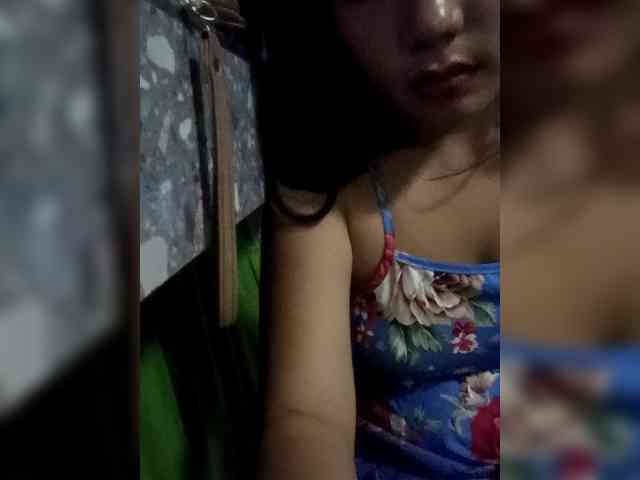hornylittleprincess69