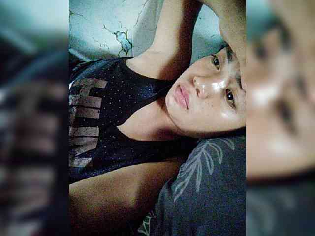 hornylittleprincess69 webcam