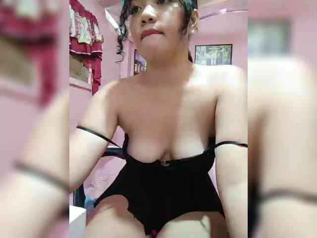 hornylittleprincess69