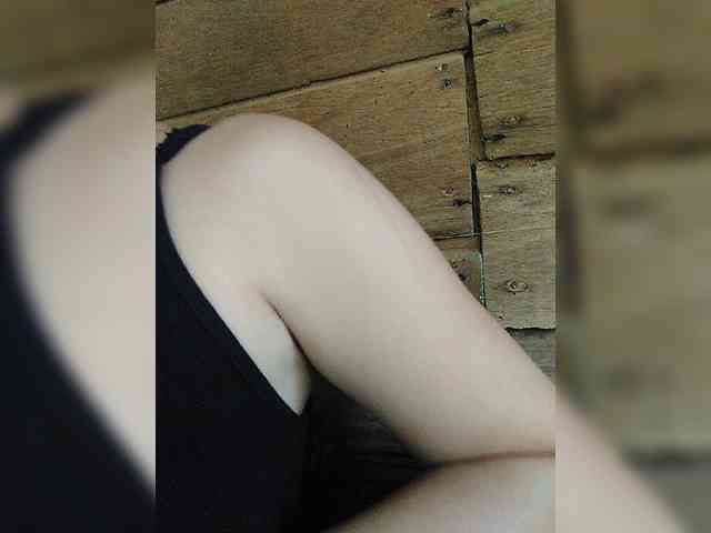 hornylittleprincess69 webcam