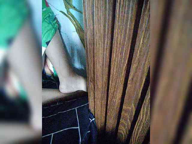 hornylittleprincess69 webcam
