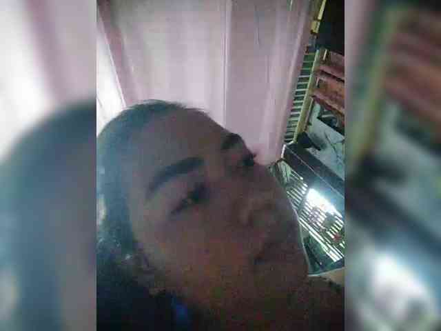 hornylittleprincess69's live room